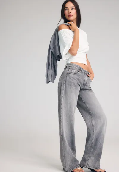 D91 Jeans a vita bassa e gamba larga