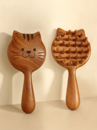 1 pieza Peine de masaje de madera de dientes anchos, con forma de gato linda, dientes suaves para un masaje cómodo del cuero cabelludo, cepillo para peinar, regalo para amigos, cepillo de pelo, peine, herramientas para el cabello, productos y accesor