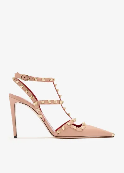 Rockstud pumps