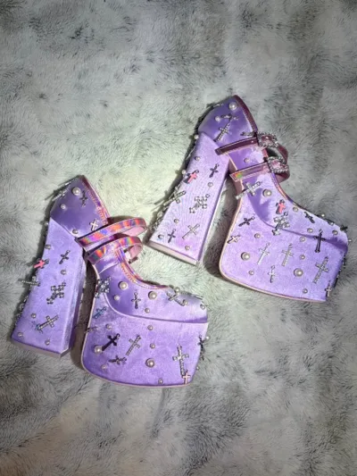 Sugar Thrillz Cross Pearl Platform Mary Jane Heels 💜 US 8 / EU 39