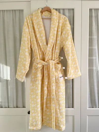 Robe Lemon Cake